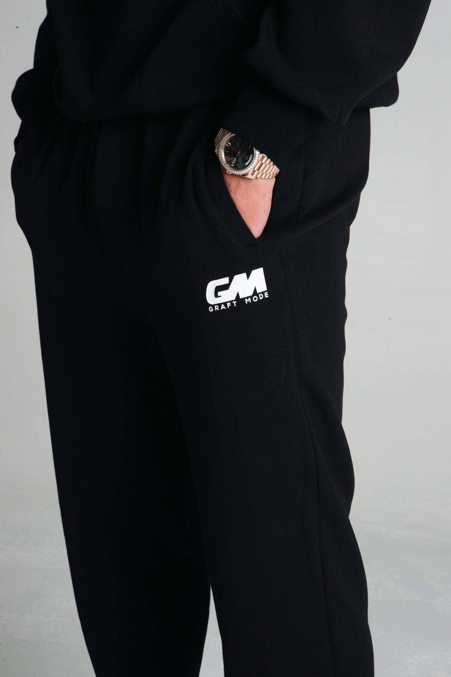 Graft Mode Black Pull over Bottoms